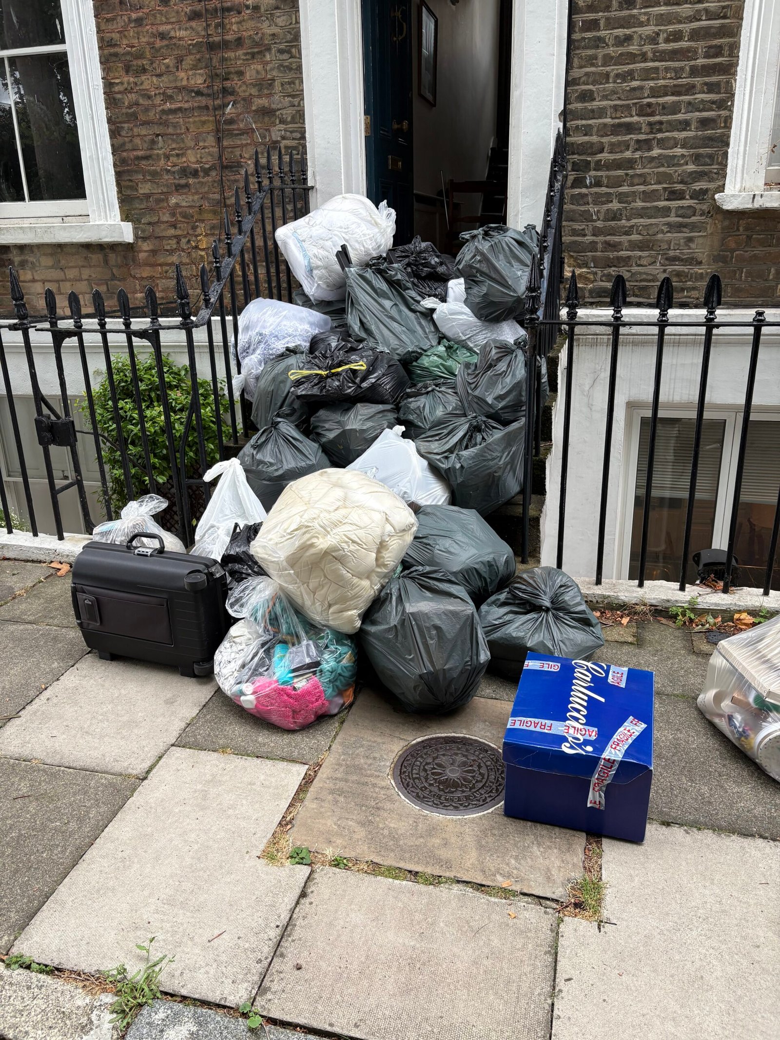 Before photo of rubbish clearance job in Islington N1