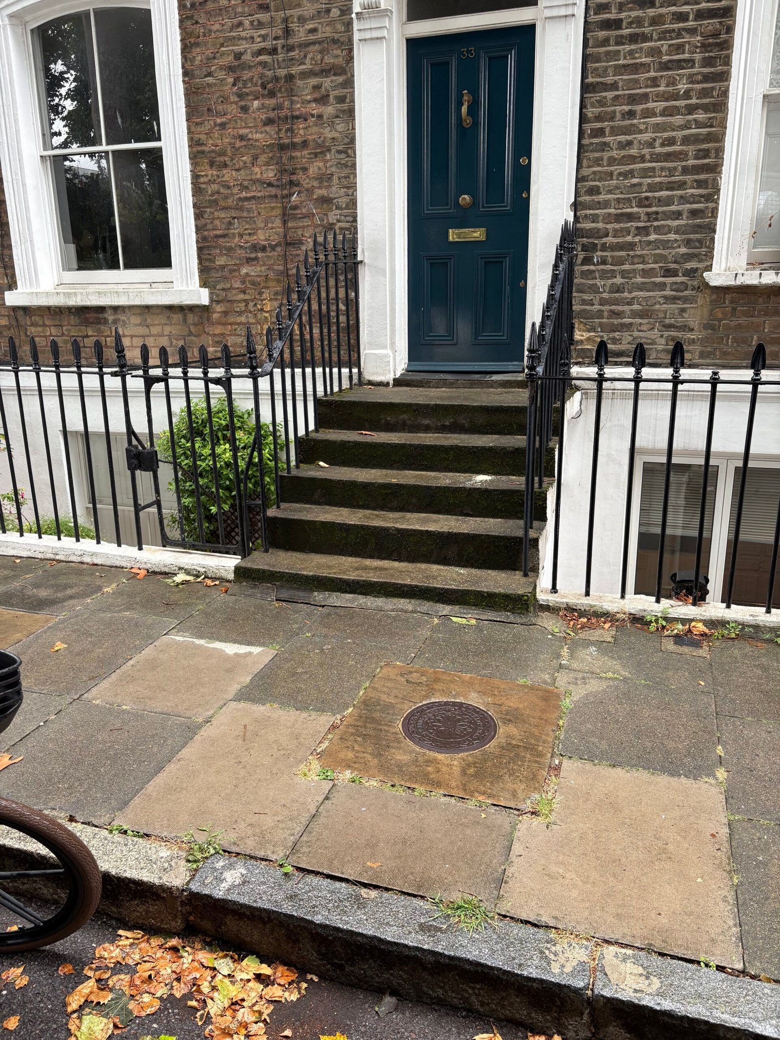 After photo of rubbish clearance job in Islington N1 showing cleared space