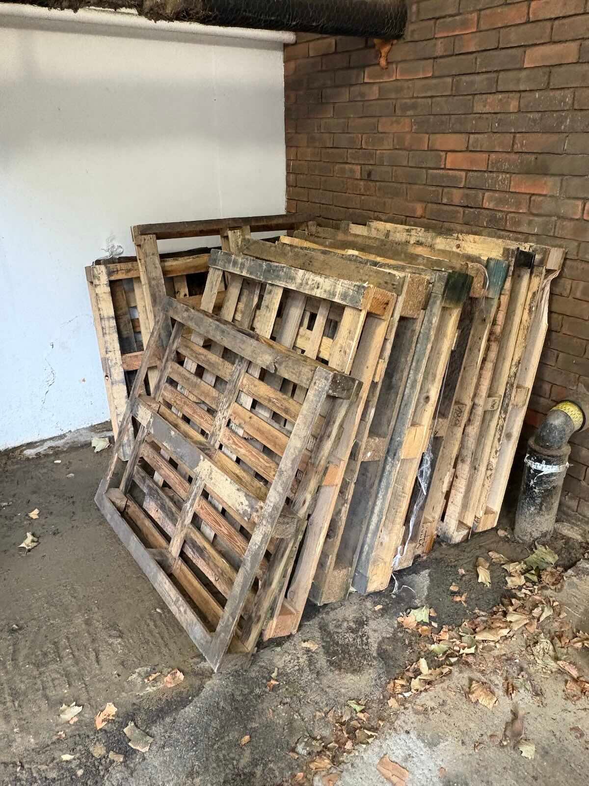 Pallet and bulky waste removal in Somers Town NW1 before collection by MM Rubbish Clearance