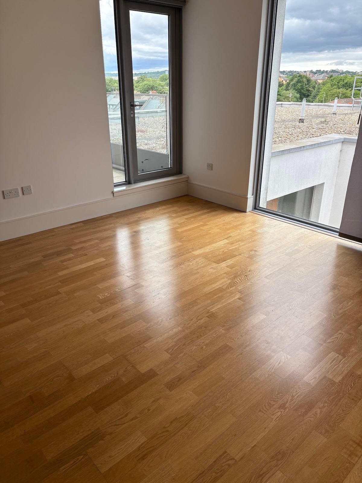 empty flat before furniture removal in Highbury N5 by MM Rubbish Clearance