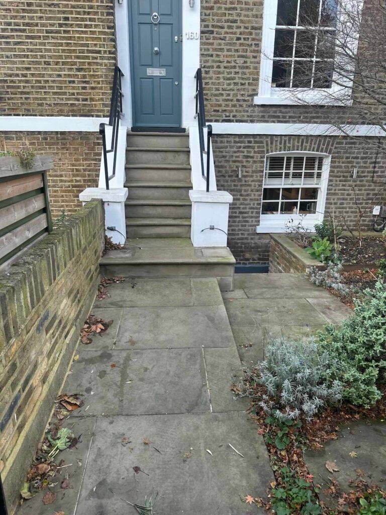 The same De Beauvoir Road property in Hackney E8 cleared after collection