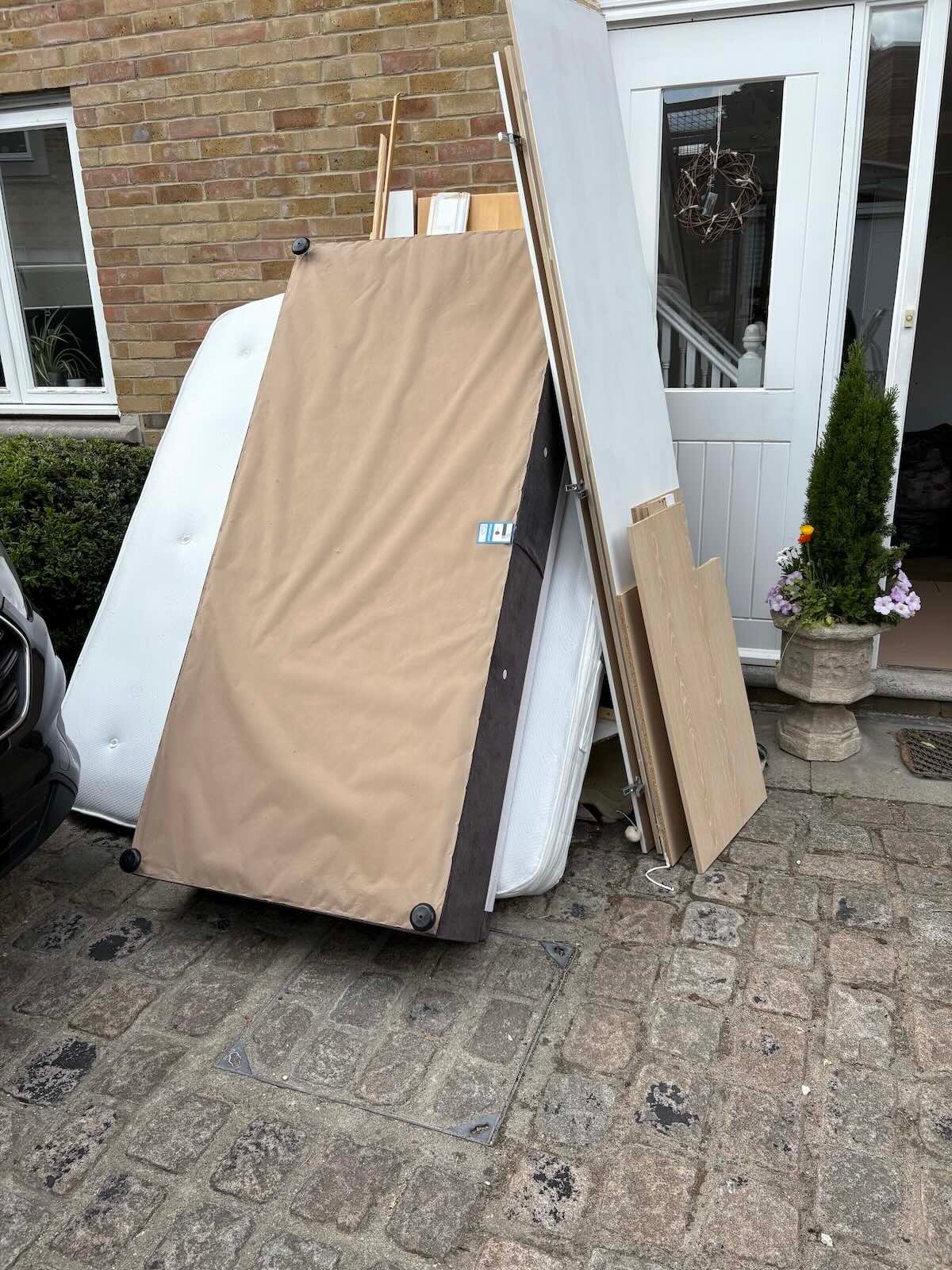 End of tenancy clearance on Cloudesley Road Barnsbury N1 before collection